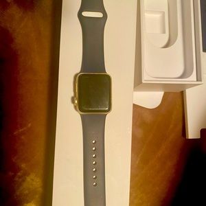 Apple iWatch 2 Series 38mm gold
